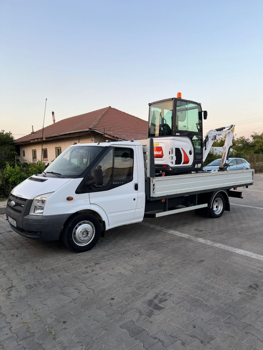 Bobcat E19