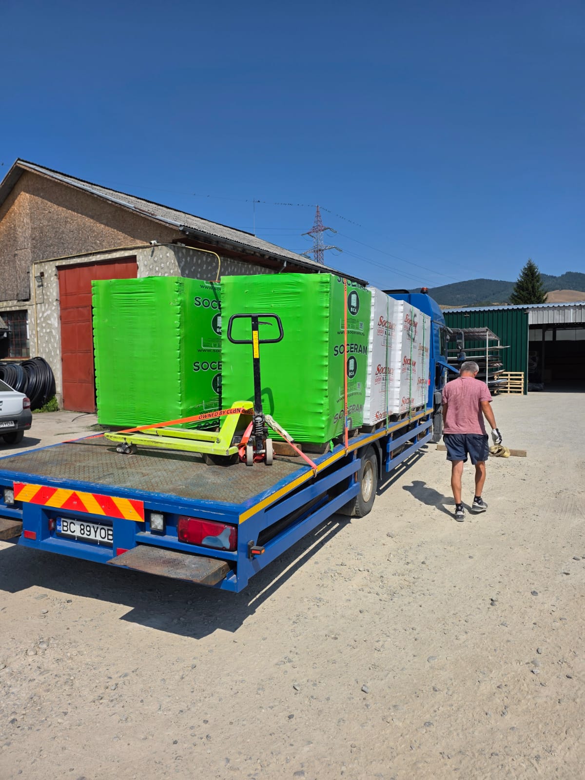 Autoplatforma 12t cu macara in spatele cabinei!