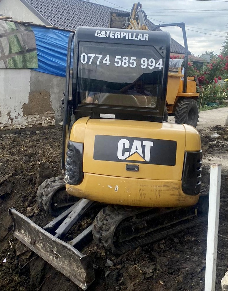 Cat 302.5 2004