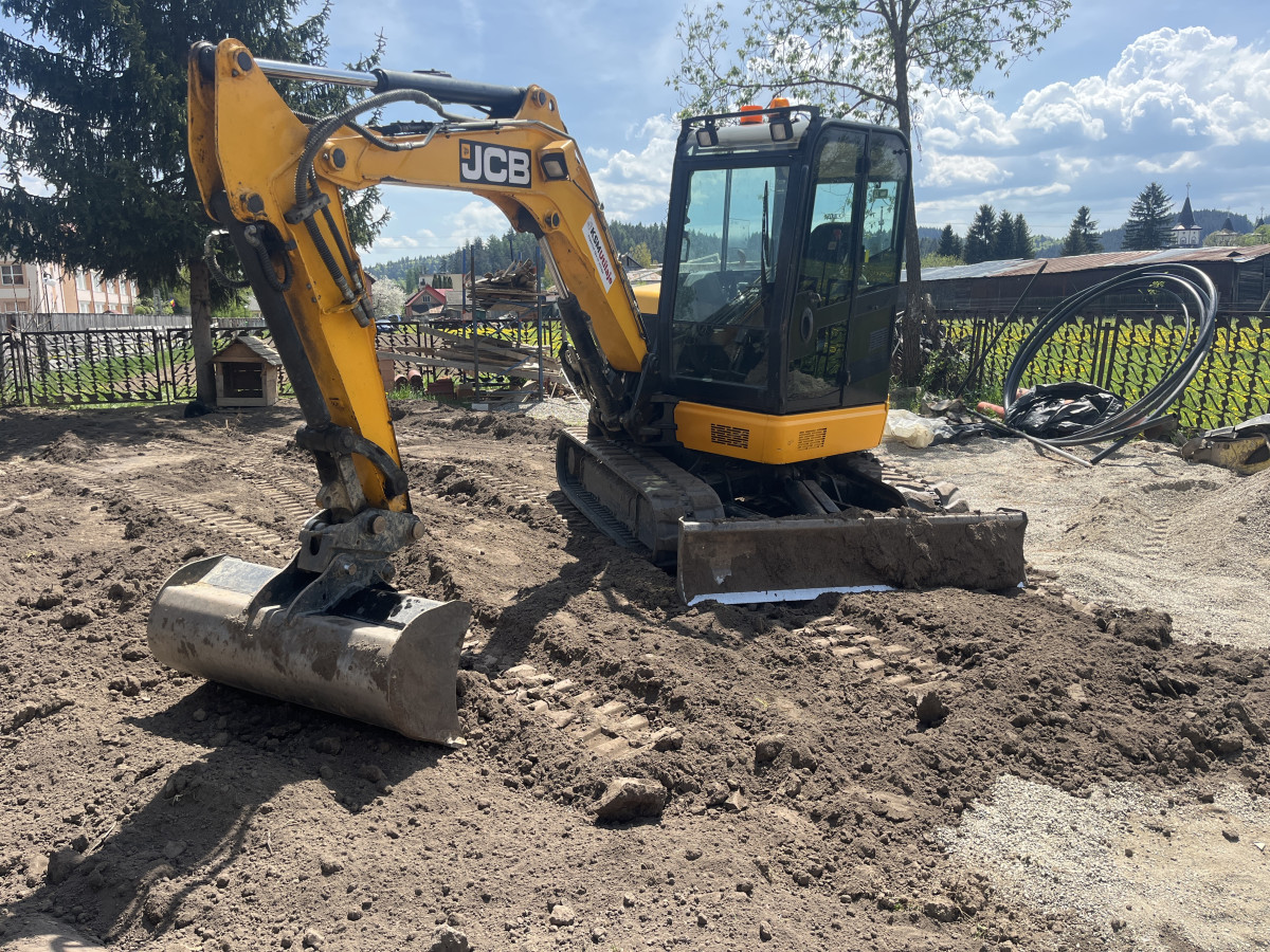 Jcb 48 z-1
